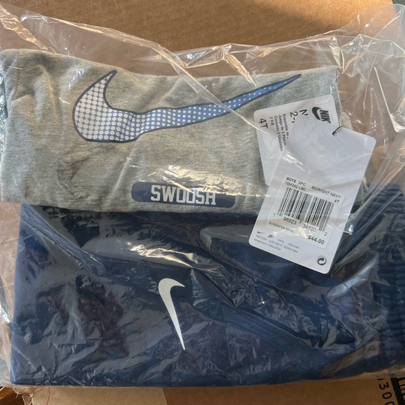 Nike Kids' T-Shirt & Joggers Set, Navy 4T - Picture 2 of 2